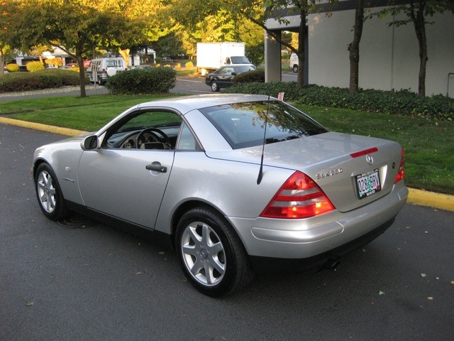 1999 Mercedes-Benz SLK230 Sport/ Hard Top Convertible/ 88k miles   - Photo 31 - Portland, OR 97217