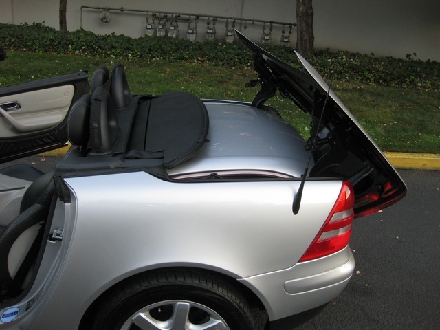 1999 Mercedes-Benz SLK230 Sport/ Hard Top Convertible/ 88k miles   - Photo 26 - Portland, OR 97217