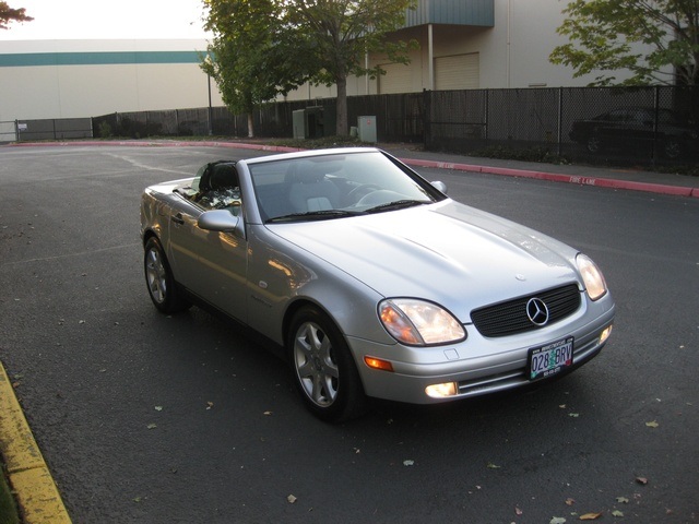 1999 Mercedes-Benz SLK230 Sport/ Hard Top Convertible/ 88k miles   - Photo 12 - Portland, OR 97217