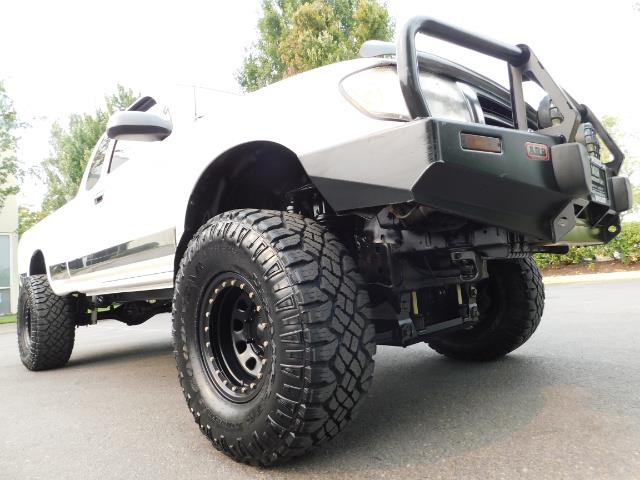 2000 Toyota Tacoma SR5 V6 / 4X4 / 5-SPEED MANUAL / LIFTED LIFTED   - Photo 10 - Portland, OR 97217