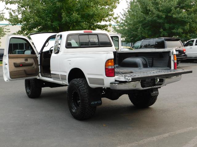 2000 Toyota Tacoma SR5 V6 / 4X4 / 5-SPEED MANUAL / LIFTED LIFTED   - Photo 27 - Portland, OR 97217