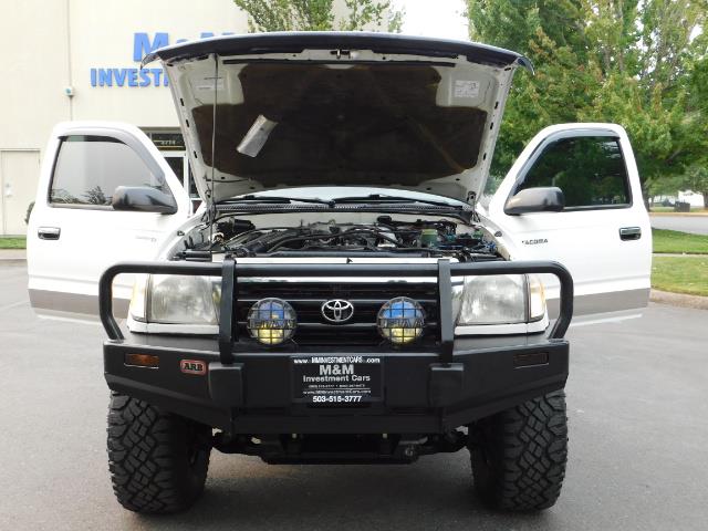 2000 Toyota Tacoma SR5 V6 / 4X4 / 5-SPEED MANUAL / LIFTED LIFTED   - Photo 32 - Portland, OR 97217