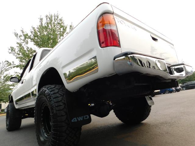 2000 Toyota Tacoma SR5 V6 / 4X4 / 5-SPEED MANUAL / LIFTED LIFTED   - Photo 12 - Portland, OR 97217