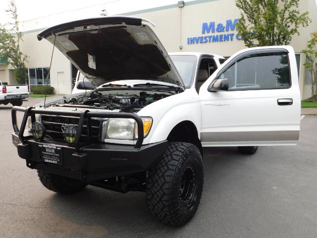 2000 Toyota Tacoma SR5 V6 / 4X4 / 5-SPEED MANUAL / LIFTED LIFTED   - Photo 25 - Portland, OR 97217