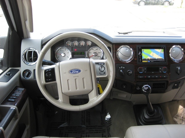 2008 Ford F 350 Super Duty Lariat Crew Cab Diesel 6 Speed