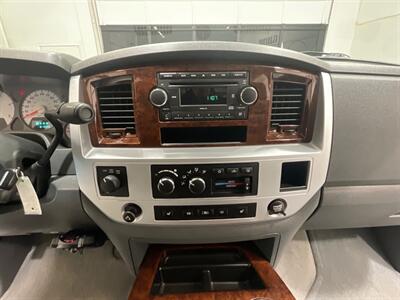 2008 Dodge Ram 2500 Laramie 4X4 6.7L DIESEL / 61,000 MILES/ ZERO RUST  / SHORT BED / Leather Heated Seats / Power Sliding rear window - Photo 17 - Gladstone, OR 97027