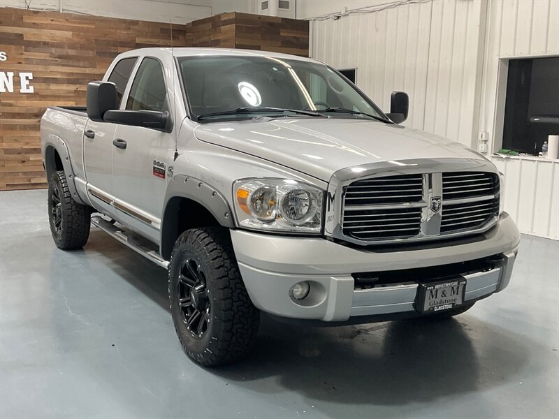 2008 Dodge Ram 2500 Laramie 4X4 6.7L DIESEL / 61,000 MILES/ ZERO RUST / SHORT BED / Leather Heated Seats / Power Sliding rear window - Photo 2 - Gladstone, OR 97027
