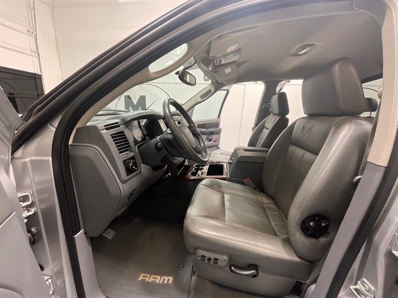 2008 Dodge Ram 2500 Laramie 4X4 6.7L DIESEL / 61,000 MILES/ ZERO RUST / SHORT BED / Leather Heated Seats / Power Sliding rear window - Photo 12 - Gladstone, OR 97027