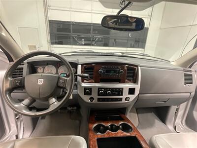 2008 Dodge Ram 2500 Laramie 4X4 6.7L DIESEL / 61,000 MILES/ ZERO RUST  / SHORT BED / Leather Heated Seats / Power Sliding rear window - Photo 16 - Gladstone, OR 97027