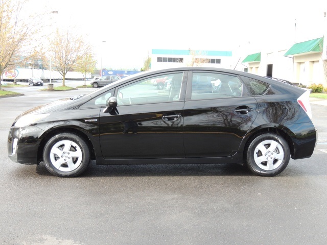 2010 Toyota Prius IV Leather Navigation   - Photo 3 - Portland, OR 97217