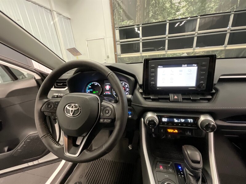 2021 Toyota RAV4 HYBRID XLE AWD / Heated Seats / ONLY 5,000 MILES  1-OWNER / LIKE NEW CONDITION / Cold Weather Pkg / Backup Camera - Photo 17 - Gladstone, OR 97027