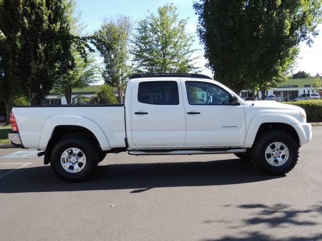 2006 Toyota Tacoma V6 / 4X4 / 6Cyl / SPORT / Long Bed / LIFTED   - Photo 4 - Portland, OR 97217