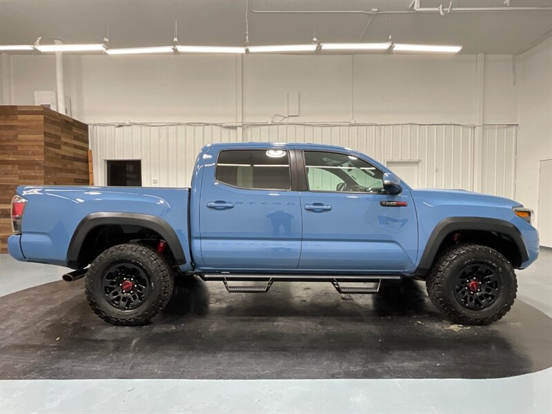 2018 Toyota Tacoma TRD Pro Double Cab 4X4 / 6-SPEED MANUAL / Tech Pkg  / ZERO RUST - Photo 4 - Gladstone, OR 97027