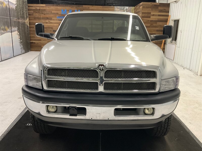 2002 Dodge Ram 2500 SLT Laramie 4X4 / 5.9L DIESEL / 6-SPEED / 88K MILE  / LONG BED / 6-SPEED MANUAL / RUST FREE / ONLY 88,000 MILES - Photo 5 - Gladstone, OR 97027