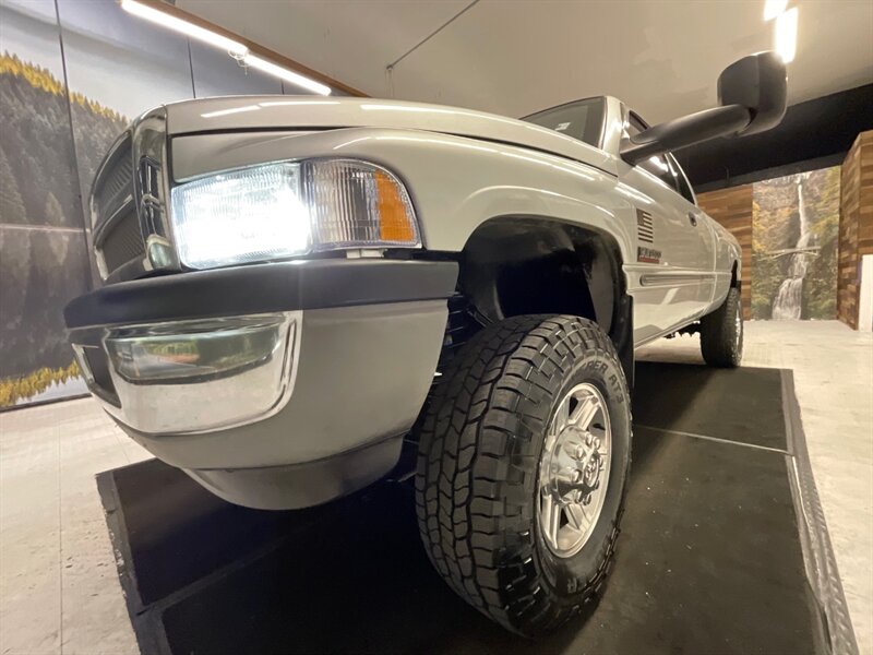 2002 Dodge Ram 2500 SLT Laramie 4X4 / 5.9L DIESEL / 6-SPEED / 88K MILE  / LONG BED / 6-SPEED MANUAL / RUST FREE / ONLY 88,000 MILES - Photo 9 - Gladstone, OR 97027