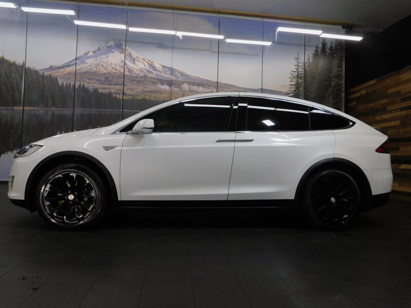 2016 Tesla Model X 90D AWD / 3RD ROW SEAT / Leather /SHARP   - Photo 3 - Gladstone, OR 97027