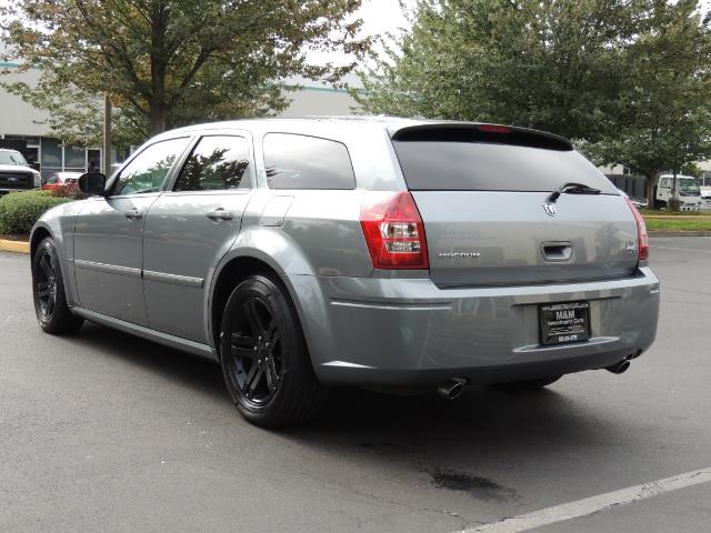 2006 Dodge Magnum RT SPORT WAGON / HEMI / V8 5.7L / 1-Owner