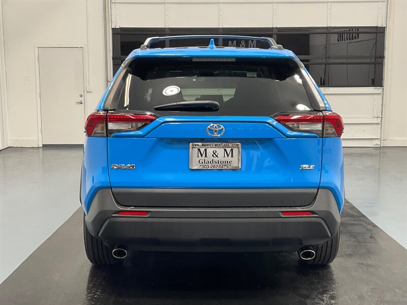 2019 Toyota RAV4 XLE Sport Utility / Sunroof / Heated Seats  / Backup Camera / Excel Cond - Photo 7 - Gladstone, OR 97027