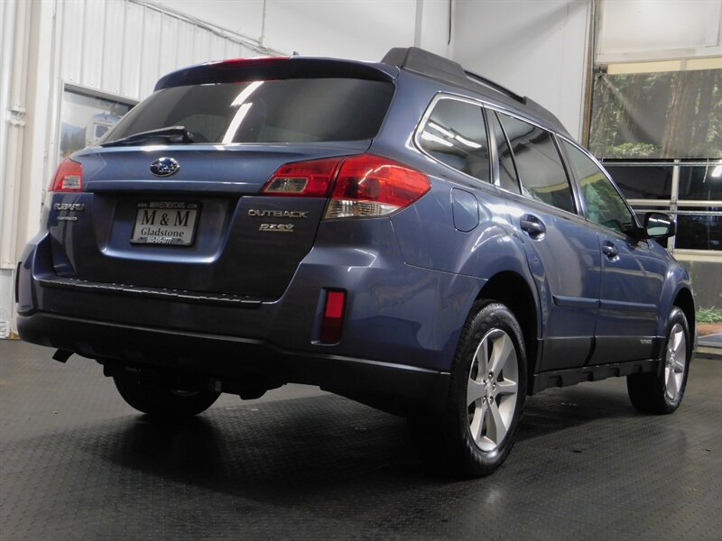 2013 Subaru Outback 2.5i Limited Wagon /   - Photo 8 - Gladstone, OR 97027