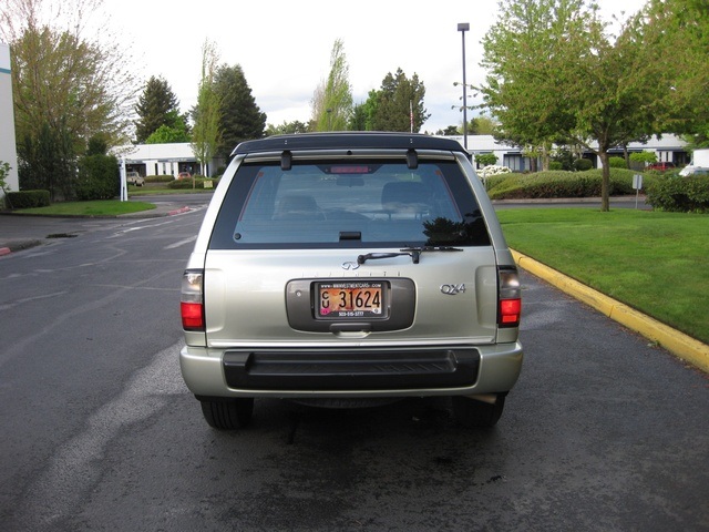 1998 INFINITI QX4 4WD/ Leather/ Moonroof   - Photo 4 - Portland, OR 97217