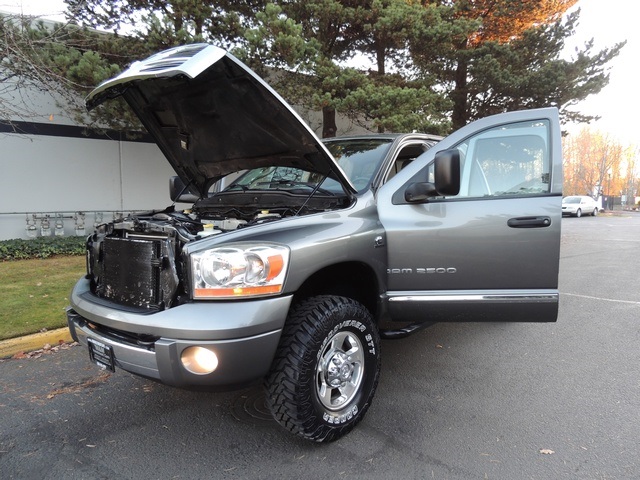 2006 Dodge Ram 2500 Laramie/ 4X4 / 5.9L Diesel / Leather/ LIFTED   - Photo 13 - Portland, OR 97217