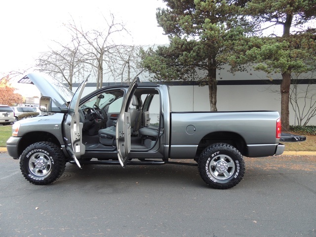 2006 Dodge Ram 2500 Laramie/ 4X4 / 5.9L Diesel / Leather/ LIFTED   - Photo 14 - Portland, OR 97217