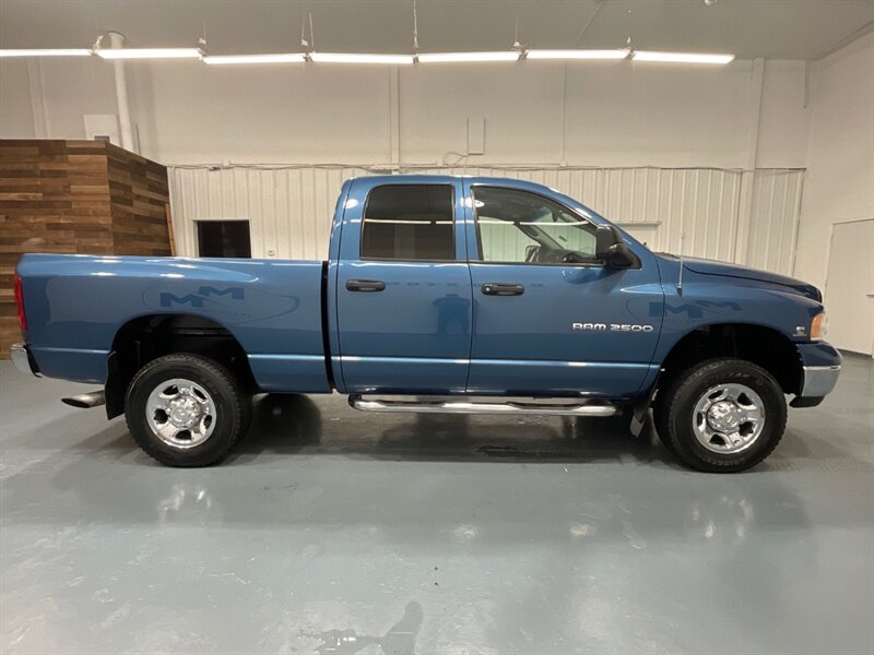 2003 Dodge Ram 2500 SLT 4dr Quad Cab 4X4 / 5.9L DIESEL/ 5-SPEED MANUAL  / Short Bed / LOCAL TRUCK w. ZERO RUST - Photo 4 - Gladstone, OR 97027