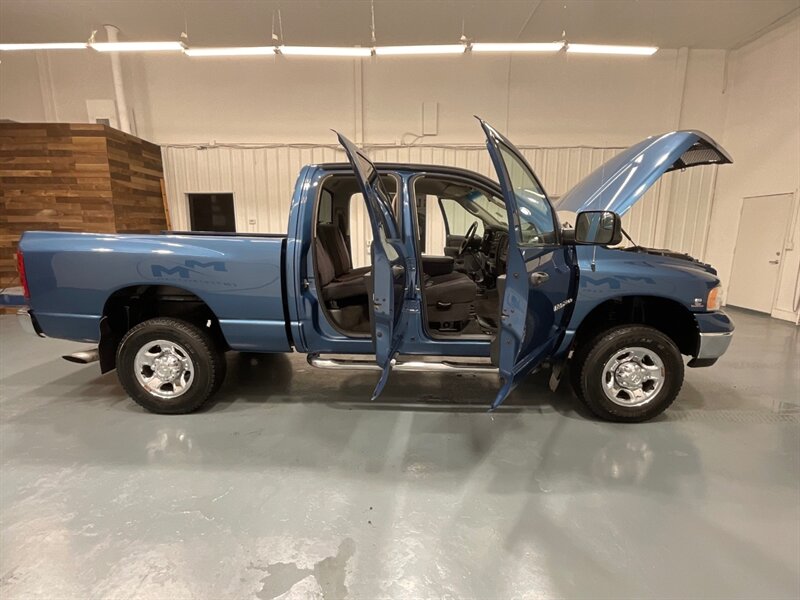 2003 Dodge Ram 2500 SLT 4dr Quad Cab 4X4 / 5.9L DIESEL/ 5-SPEED MANUAL  / Short Bed / LOCAL TRUCK w. ZERO RUST - Photo 35 - Gladstone, OR 97027