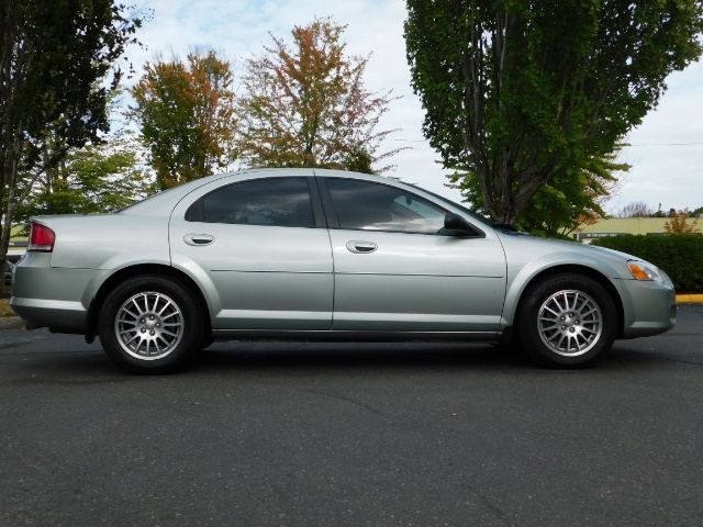 2005 Chrysler Sebring Touring / 4Dr Sedan / ONLY 67000 MILES   - Photo 4 - Portland, OR 97217