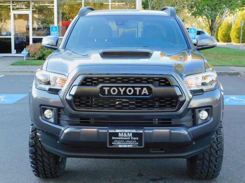 2019 Toyota Tacoma TRD Sport 4X4 / Long bed / NEW LIFT / 12,000 MILES