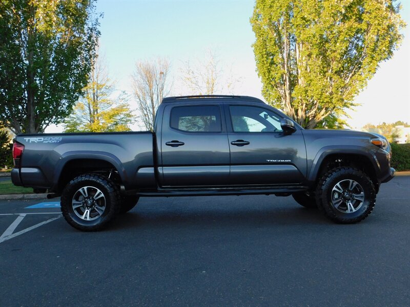 2019 Toyota Tacoma TRD Sport 4X4 / Long bed / NEW LIFT / 12,000 MILES   - Photo 4 - Portland, OR 97217