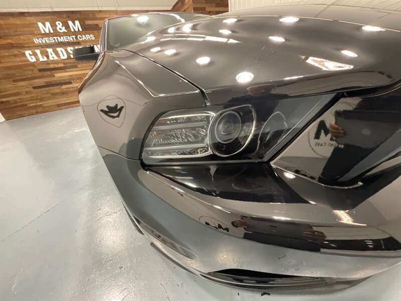 2013 Ford Mustang GT Premium V8 / 6-SPEED MANUAL / 77K MILES / Leather Seats / BREMBO BRAKE PKG - Photo 27 - Gladstone, OR 97027