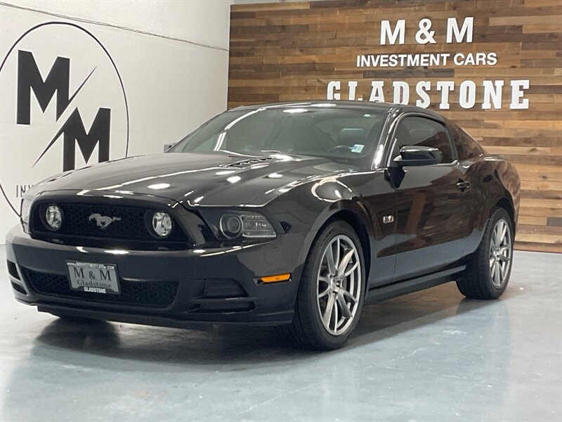 2013 Ford Mustang GT Premium V8 / 6-SPEED MANUAL / 77K MILES / Leather Seats / BREMBO BRAKE PKG - Photo 1 - Gladstone, OR 97027