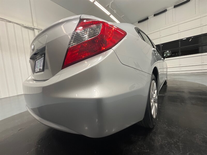 2012 Honda Civic LX Sedan 4Dr / 1.8L 4Cyl / MINT COND / 52 K MILES  / RUST FREE / LOW MILES - Photo 40 - Gladstone, OR 97027