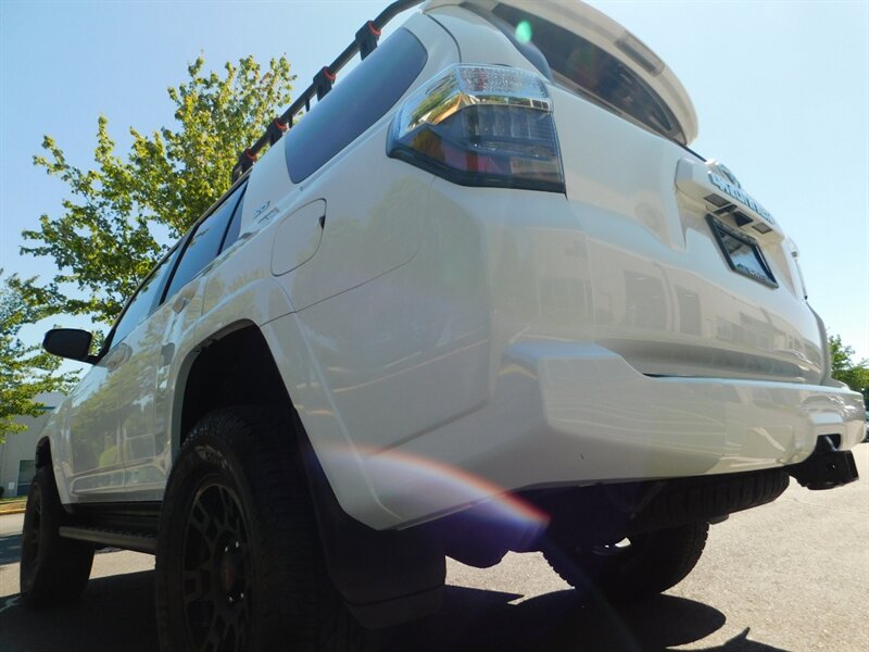 2019 Toyota 4Runner TRD CUSTOM UPGRADE / Leather / NEW LIFT TRD WHEELS   - Photo 44 - Portland, OR 97217