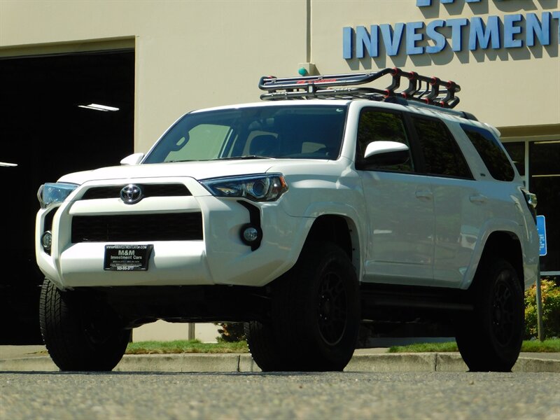 2019 Toyota 4Runner TRD CUSTOM UPGRADE / Leather / NEW LIFT TRD WHEELS   - Photo 48 - Portland, OR 97217