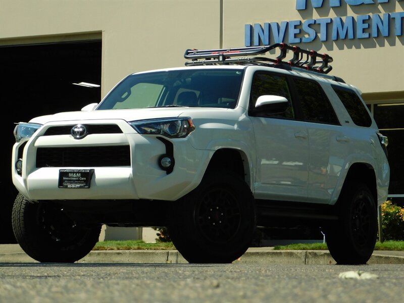 2019 Toyota 4Runner TRD CUSTOM UPGRADE / Leather / NEW LIFT TRD WHEELS   - Photo 52 - Portland, OR 97217