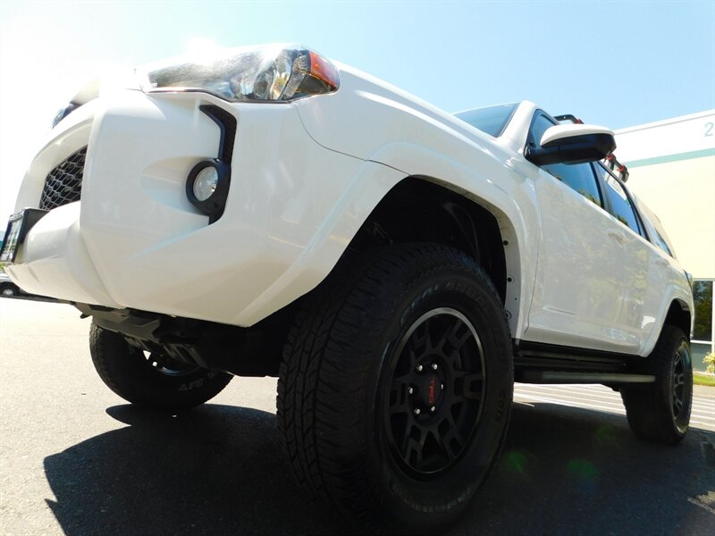 2019 Toyota 4Runner TRD CUSTOM UPGRADE / Leather / NEW LIFT TRD WHEELS   - Photo 9 - Portland, OR 97217