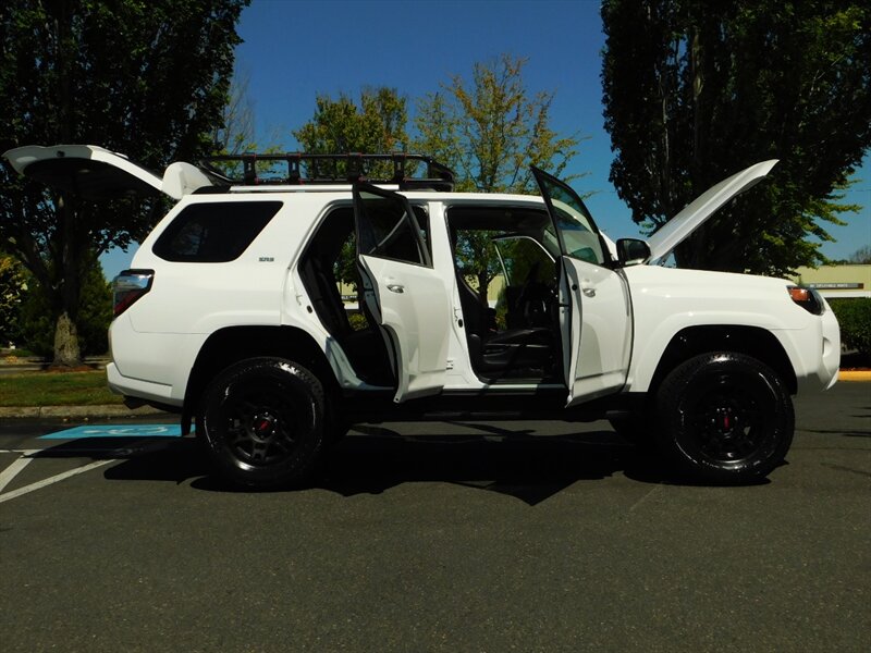 2019 Toyota 4Runner TRD CUSTOM UPGRADE / Leather / NEW LIFT TRD WHEELS   - Photo 31 - Portland, OR 97217