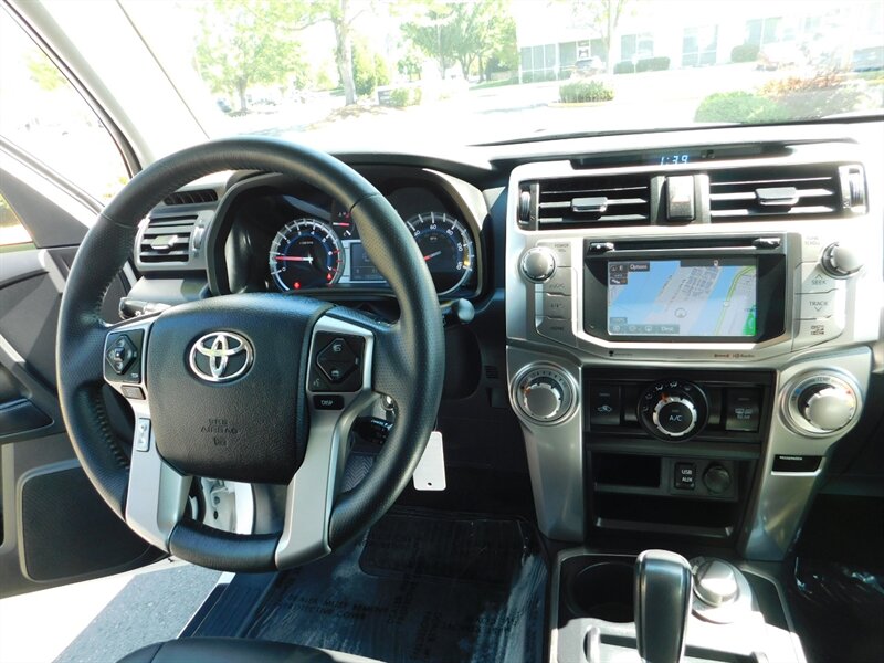 2019 Toyota 4Runner TRD CUSTOM UPGRADE / Leather / NEW LIFT TRD WHEELS   - Photo 17 - Portland, OR 97217