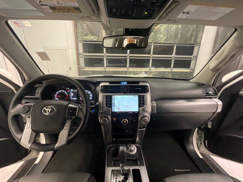 2020 Toyota 4Runner SR5 Premium 4X4 / 3RD ROW SEAT / LIFTED  / NEW LIFT W.NEW BF GOODRICH TIRES & NEW TRD WHEELS / LADDER / LUGGAGE RACK / LEATHER & HEATED SEATS / SUNROOF - Photo 38 - Gladstone, OR 97027