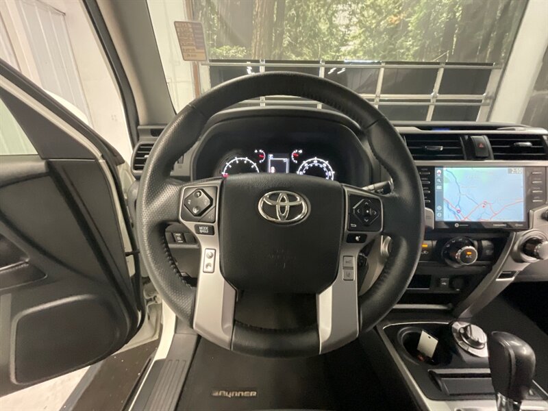 2020 Toyota 4Runner SR5 Premium 4X4 / 3RD ROW SEAT / LIFTED  / NEW LIFT W.NEW BF GOODRICH TIRES & NEW TRD WHEELS / LADDER / LUGGAGE RACK / LEATHER & HEATED SEATS / SUNROOF - Photo 42 - Gladstone, OR 97027