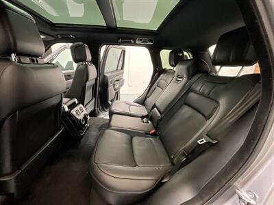 2020 Land Rover Range Rover P525 HSE / 5.0L V8 SUPERCHARGED /1-OWNER  / Panoramic Sunroof / Heated & ventilated Seats - Photo 12 - Gladstone, OR 97027