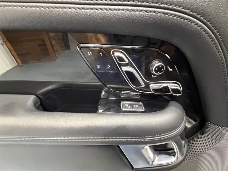 2020 Land Rover Range Rover P525 HSE / 5.0L V8 SUPERCHARGED /1-OWNER / Panoramic Sunroof / Heated & ventilated Seats - Photo 33 - Gladstone, OR 97027