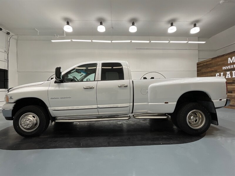 2004 Dodge Ram 3500 Laramie DUALLY 4X4 / 5.9L DIESEL / 1-OWNER  / NEW SET OF TIRES - Photo 3 - Gladstone, OR 97027