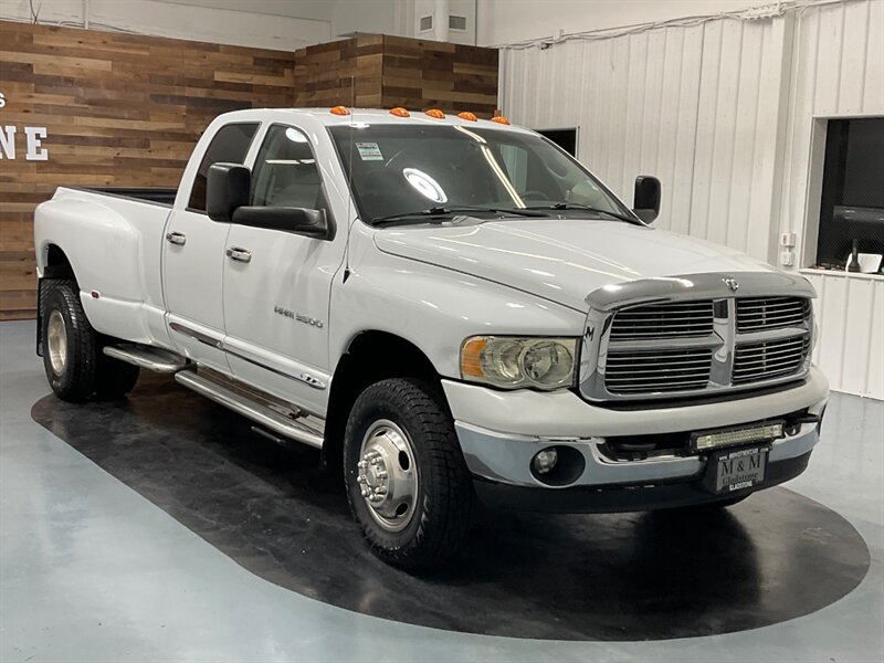 2004 Dodge Ram 3500 Laramie DUALLY 4X4 / 5.9L DIESEL / 1-OWNER  / NEW SET OF TIRES - Photo 2 - Gladstone, OR 97027