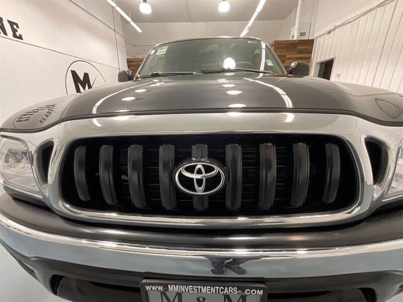 2004 Toyota Tacoma V6 SR5 4X4 / 3.4L V6 / 5-SPEED / LIFTED  / ZERO RUST / TIMING BELT SERVICE ALREADY DONE - Photo 30 - Gladstone, OR 97027