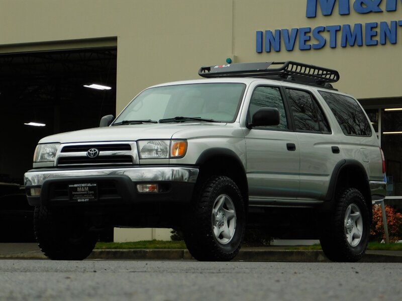 2000 Toyota 4Runner SR5 Sport Utility 4X4 / 5-SPEED MANUAL / LIFTED