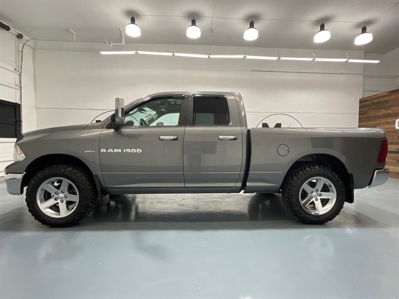 2012 RAM 1500 Big Horn Crew Cab 4X4 /  5.7L V8 / ZERO RUST  / SHARP & CLEAN!! - Photo 3 - Gladstone, OR 97027