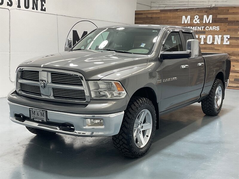 2012 RAM 1500 Big Horn Crew Cab 4X4 /  5.7L V8 / ZERO RUST  / SHARP & CLEAN!! - Photo 1 - Gladstone, OR 97027